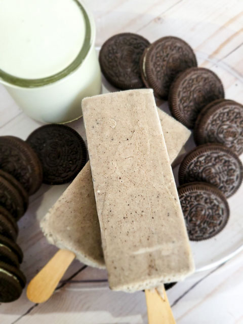 Cookies and Cream Dessert Shop Popsicles